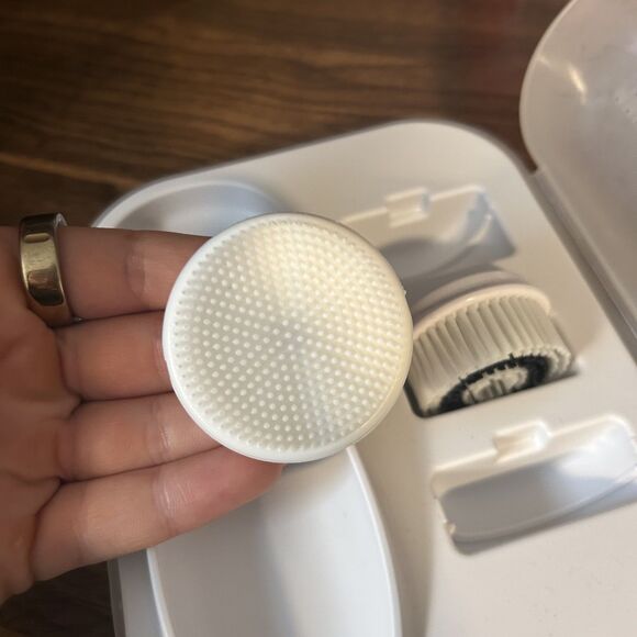 Vanity Planet Facial Scrubbing Brush Electric Skincare Self Care White Tan - Picture 13 of 14